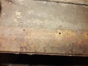 Boot floor/metal door sill